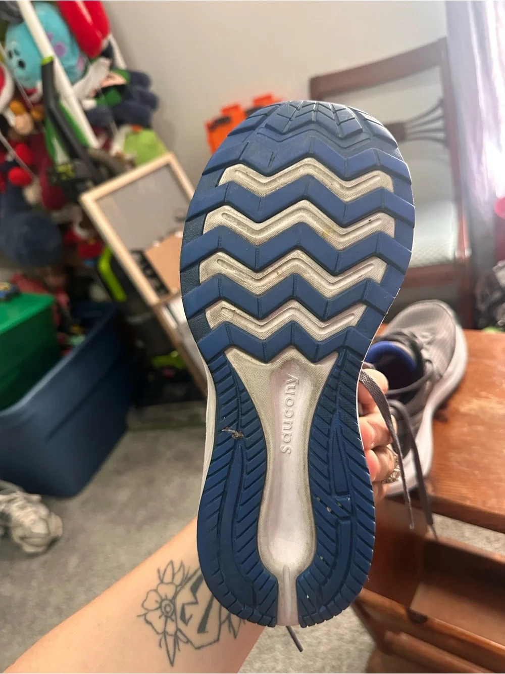Women’s saucony gym shoes
